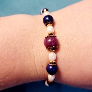 Natural Stone and Freshwater Pearls Bracelet